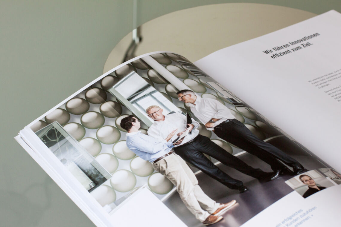 Helbling Imagebroschüre Gruppenbild