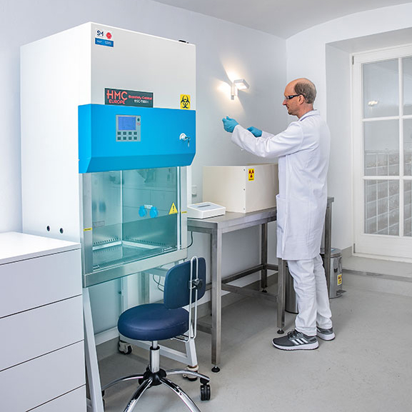 Minute Medical Fotoshooting Arzt bei der Arbeit